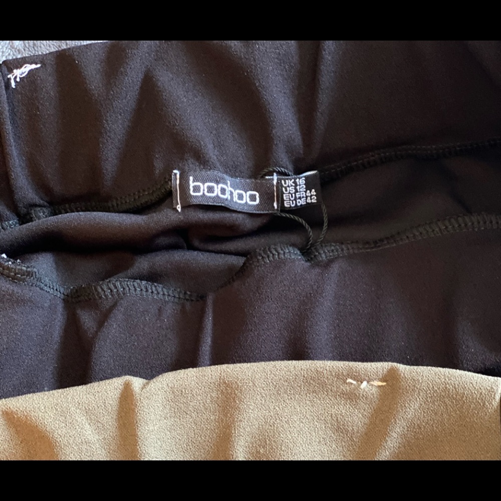 Mini skirt - Picture 3 of 3